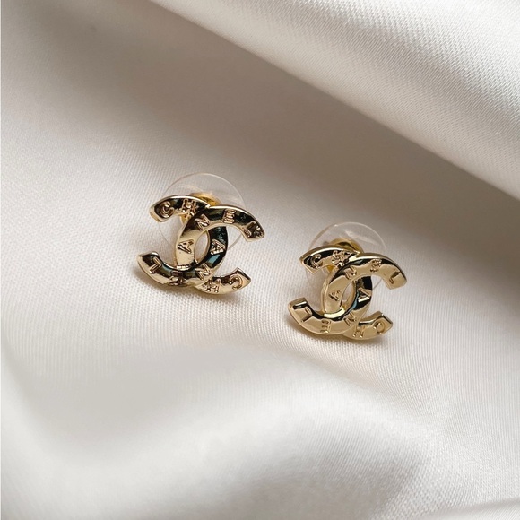 Jewelry - Aurelia gold studs. Gold stud fashion earrings